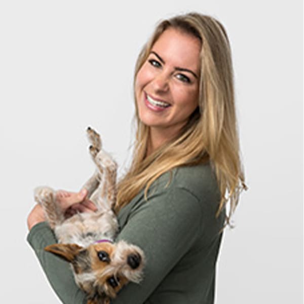 Dr. Kristin Renkei, Los Angeles Veterinarian